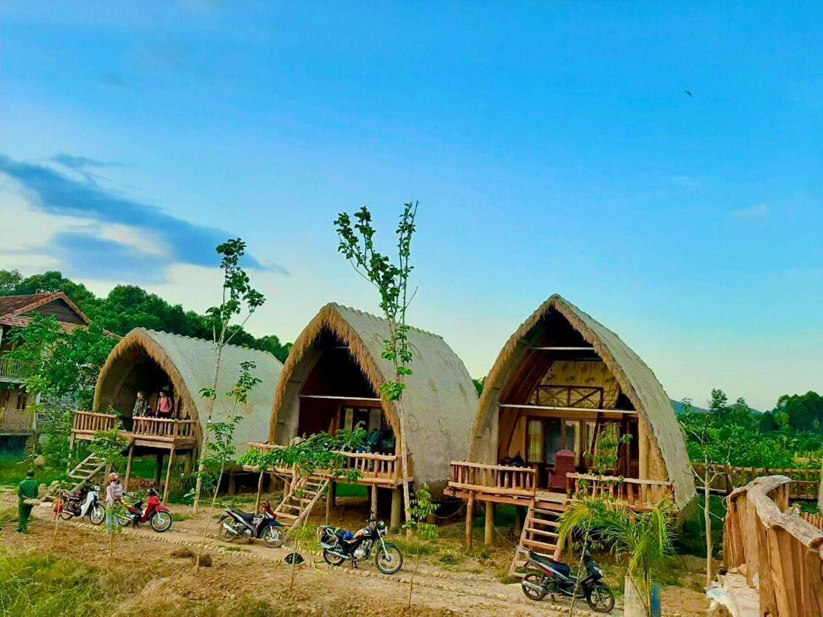 Rice Straw Green Lodge- Resort Quan Tom エクステリア 写真