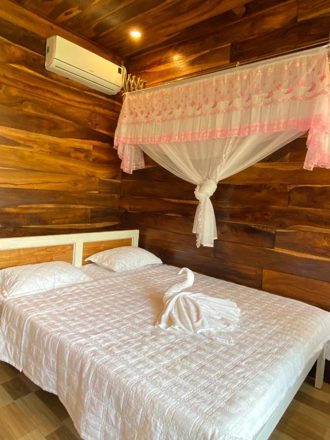 Rice Straw Green Lodge- Resort Quan Tom エクステリア 写真