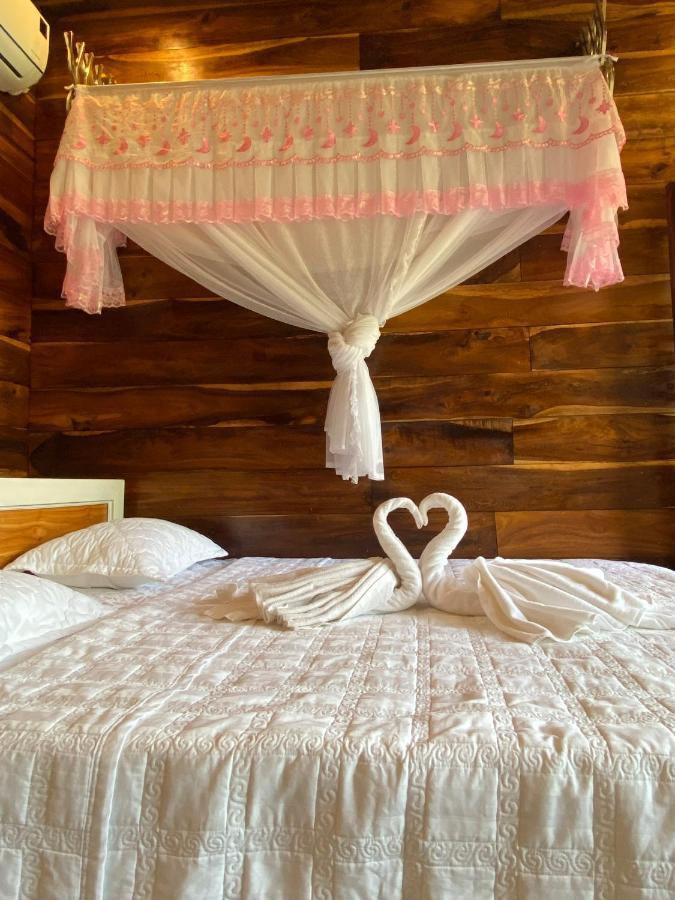 Rice Straw Green Lodge- Resort Quan Tom エクステリア 写真
